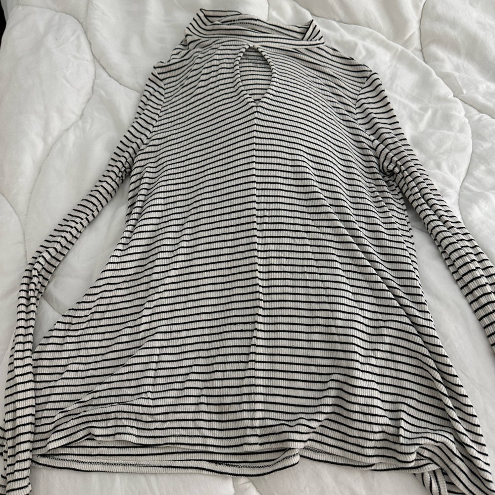 American eagle soft & sexy Black and White Striped Long Sleeve turtleneck